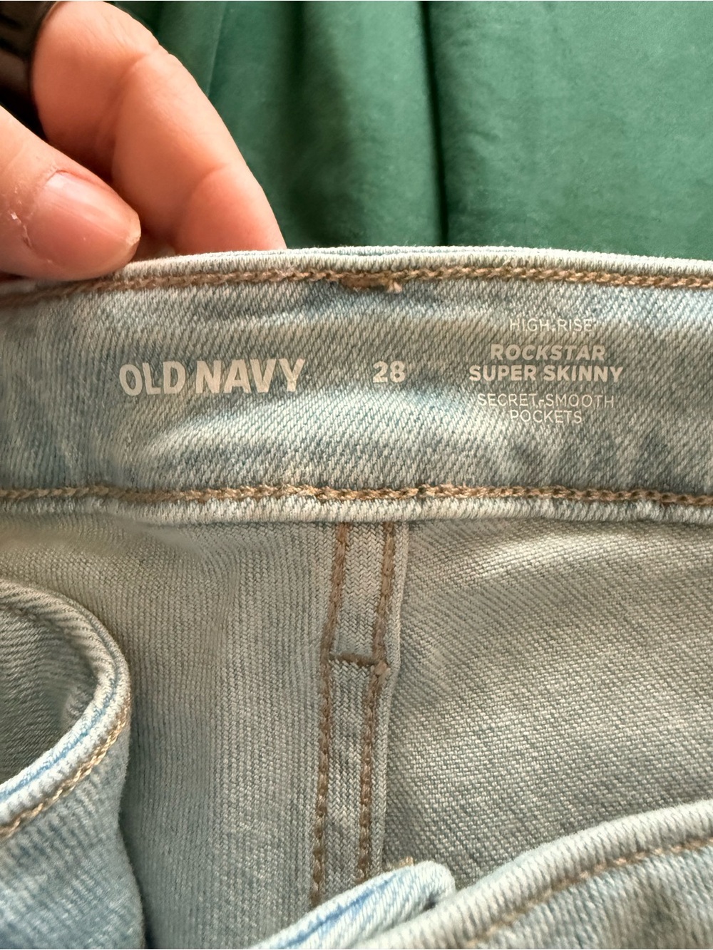 women’s distressed skinny jeans - Picture 5 of 7